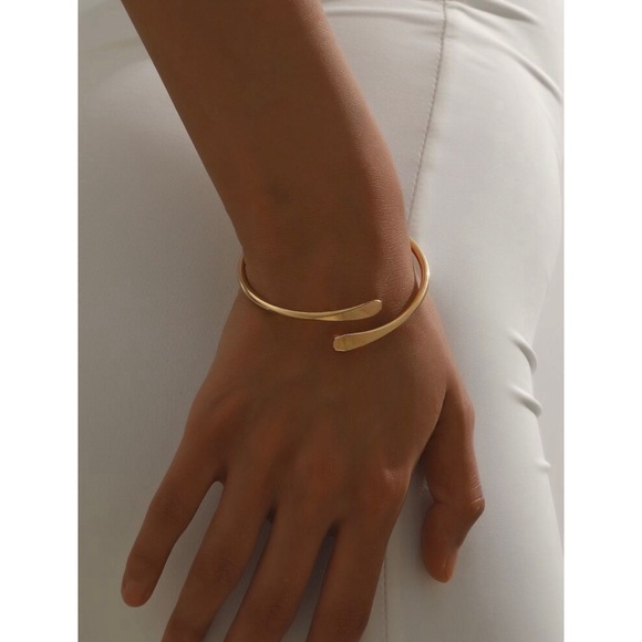 Anthropologie Minimalist Cuff Bracelet - Picture 1 of 1